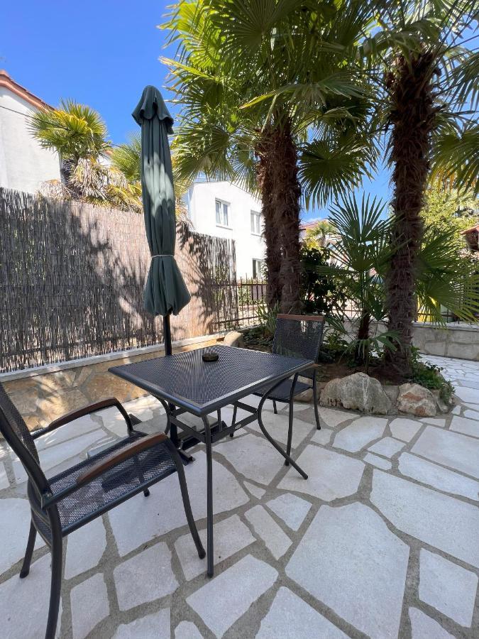 Apartmani Palme Funtana Exterior photo